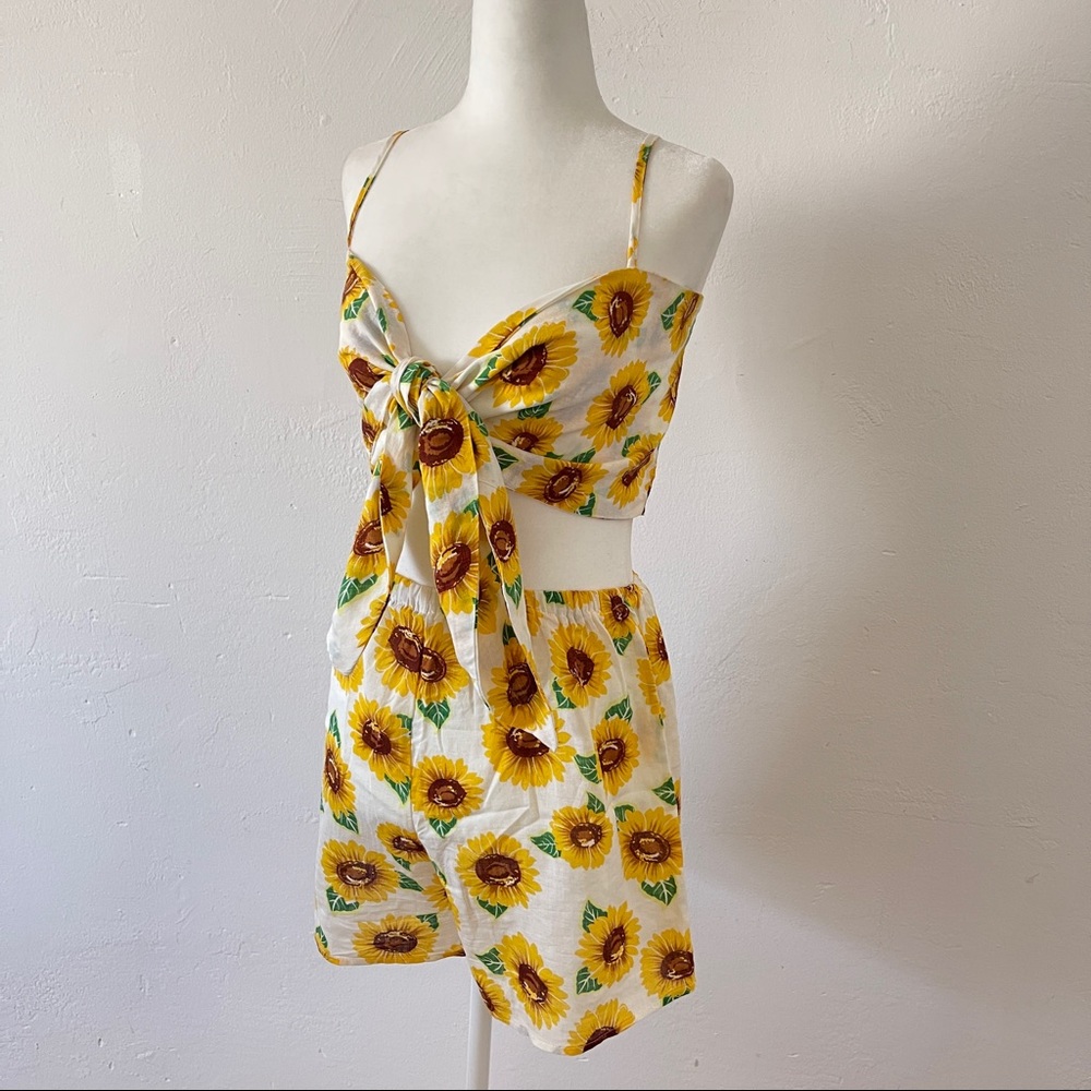 Two piece sunflower set